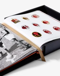 ASSOULINE Sports & Cars|AC Milan (Ultimate)