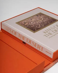 ASSOULINE Travel|Kites of the Desert: Archaeological Mysteries of Saudi Arabia