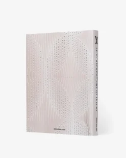 ASSOULINE Iconic Brands|Architecture & Design|Louis Vuitton Skin: Architecture of Luxury (New York City Edition)